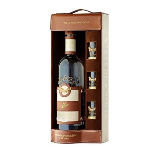 BELUGA ALLURE 0,7L 40% W SKÓRZE + 3 KIELISZKI