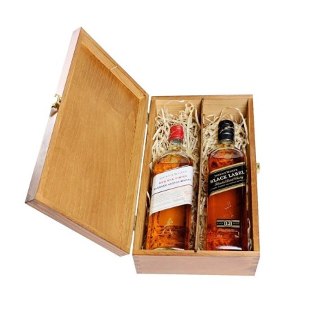 ZESTAW DWÓCH WHISKY JOHNNIE WALKER W SKRZYNCE DREWNIANEJ ( ZESTAW 1)