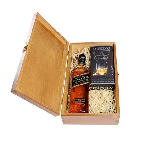 JOHNNIE WALKER BLACK LABEL 12YO WHISKY 0,7L 40% W SKRZYNCE DREWNIANEJ + CZEKOLADKI