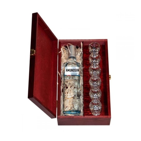 AMUNDSEN VODKA 0,7L 40% W SKRZYNCE DREWNIANEJ + 6 KIELISZKÓW