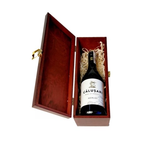 CALUSARI MERLOT 0,75L W SKRZYNCE DREWNIANEJ