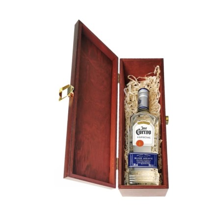 JOSE CUERVO ESPECIAL SILVER TEQUILA 0,7L 35% W SKRZYNCE DREWNIANEJ
