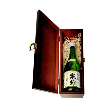 KANKIKU KASEN SAKE 0,72L 15% W SKRZYNCE DREWNIANEJ