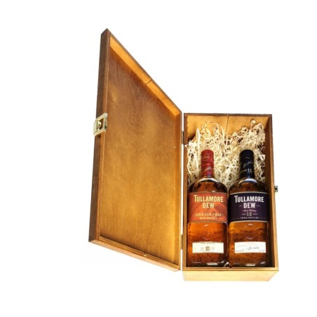ZESTAW DWÓCH WHISKEY TULLAMORE DEW W SKRZYNCE DREWNIANEJ