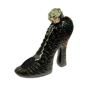 PANTOFELEK CZARNY LIKIER CZERWONA PORZECZKA 0,35L 17,5%